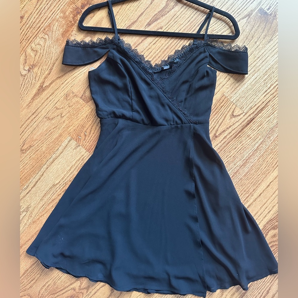 Lulu’s Faux-Wrap Dress